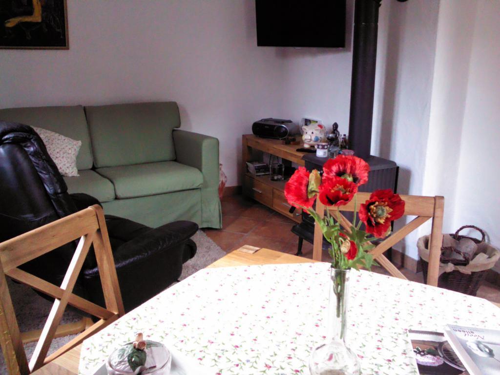 Vakantiehuis "Het Rode Huis" Treis-Karden Exteriér fotografie