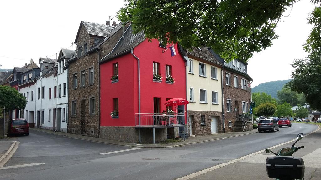 Vakantiehuis "Het Rode Huis" Treis-Karden Exteriér fotografie