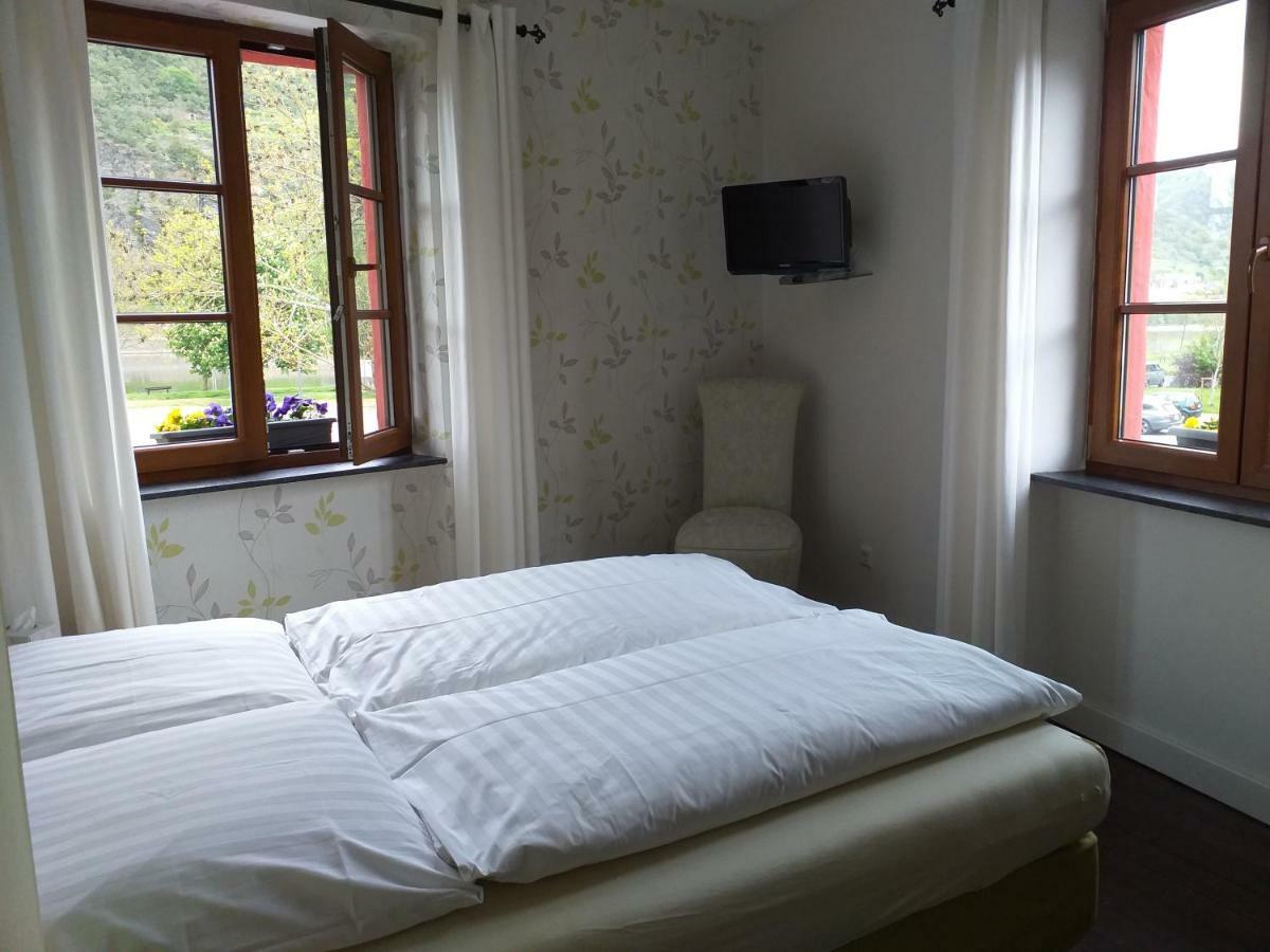 Vakantiehuis "Het Rode Huis" Treis-Karden Exteriér fotografie