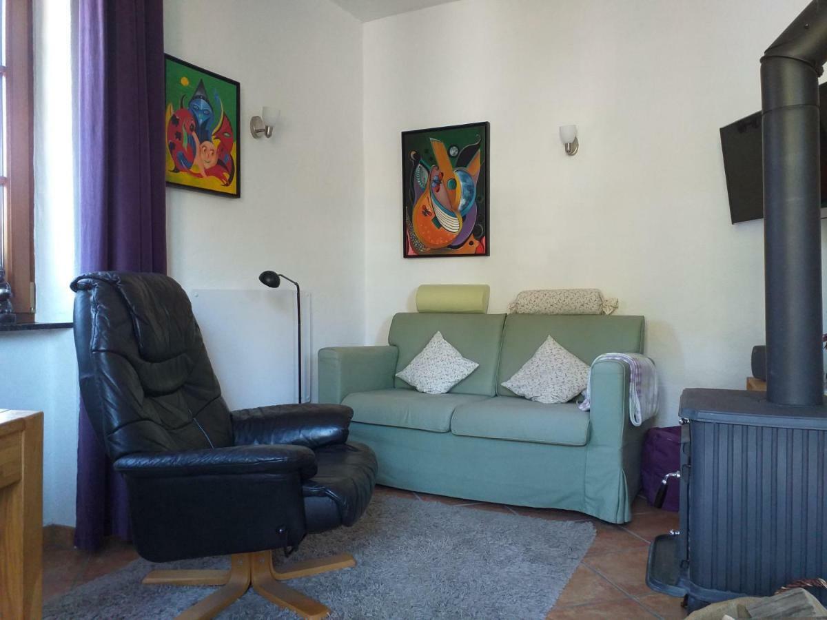 Vakantiehuis "Het Rode Huis" Treis-Karden Exteriér fotografie